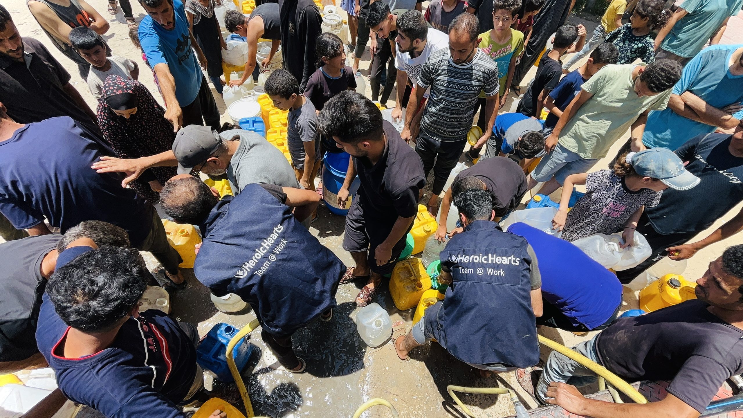 ‎‏‏July-15-Gaza-Water Distribution(6)
